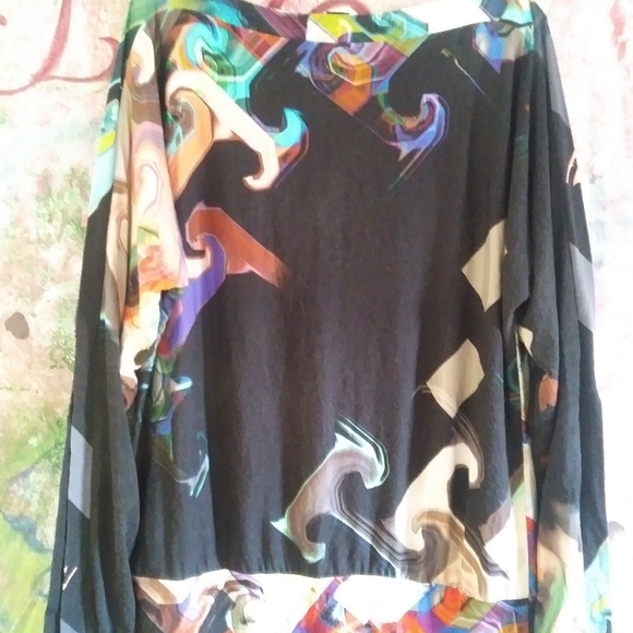 Cartise long sleeved shirt small - Picture 3 of 7